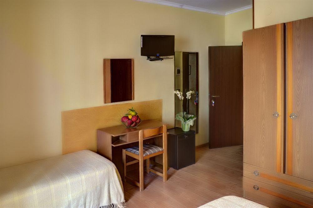 Hotel Apeneste Mattinata Extérieur photo